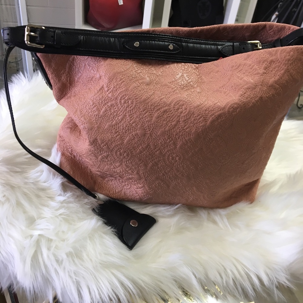 Antheia Hobo Blush n Black